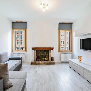  Apartment Santa Croce Wonderful Italy