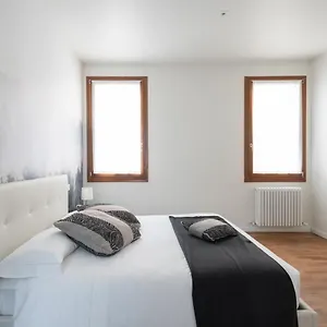  Apartment In San Marco With Canal View By Wonderful Italy Italy